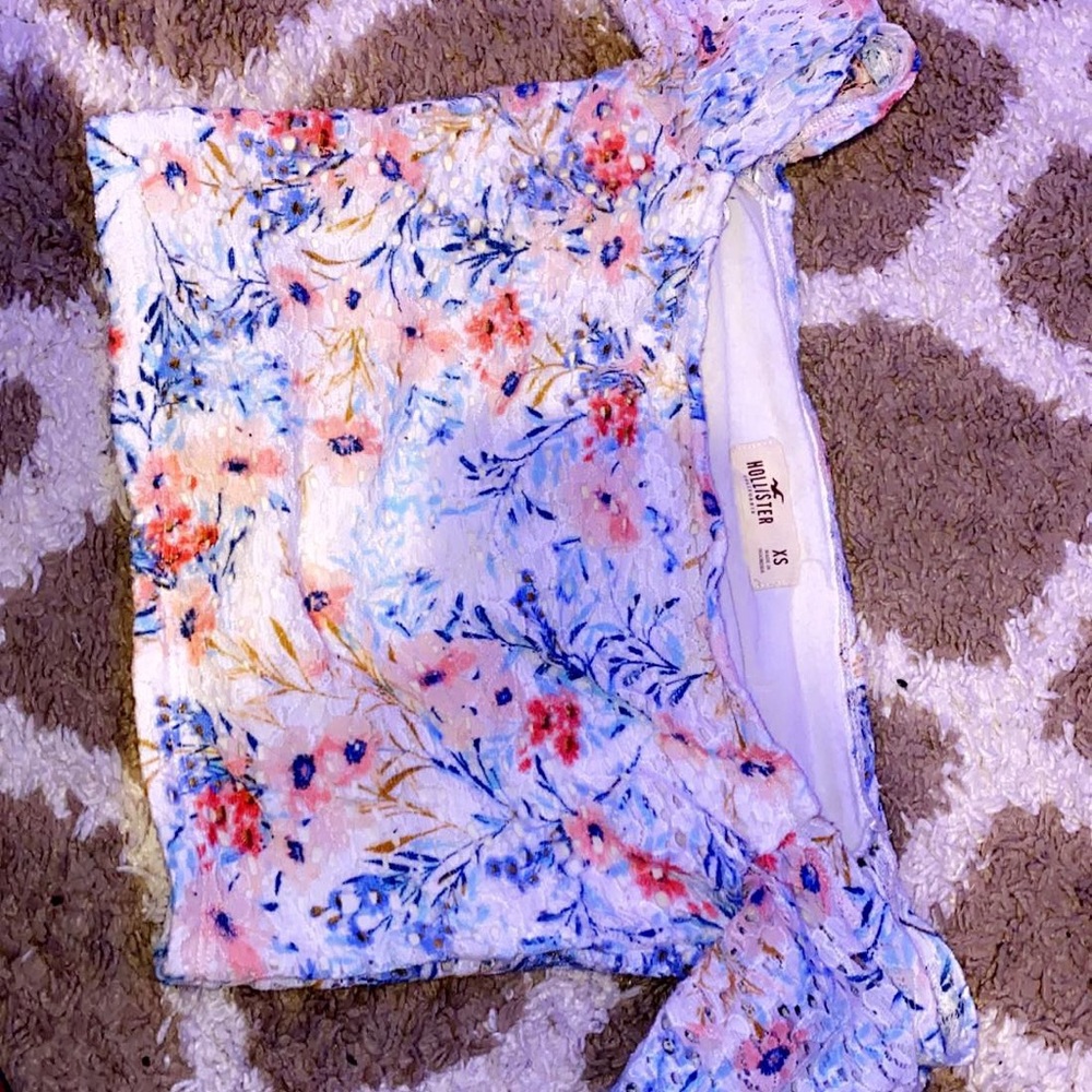 flower cropped hollister off the shoulder top